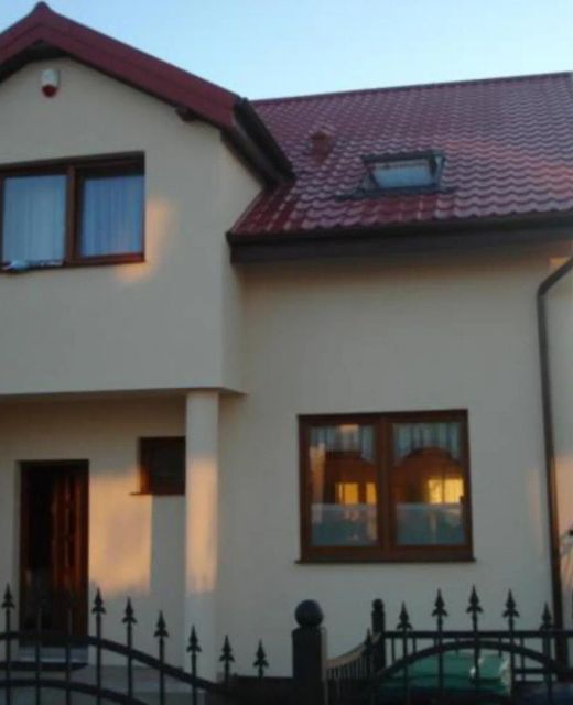 Pokoje Gościnne R10 Rewa