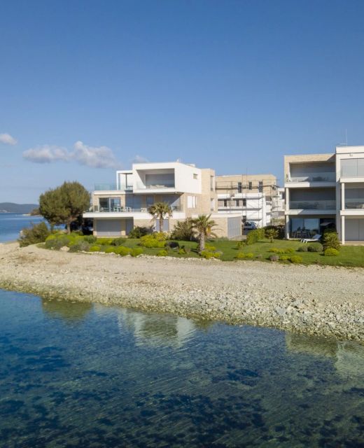 Beachfront Luxe Designer Apartment 1 Sukošan