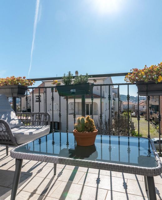 Apartments With Parking Space Trogir - 25137