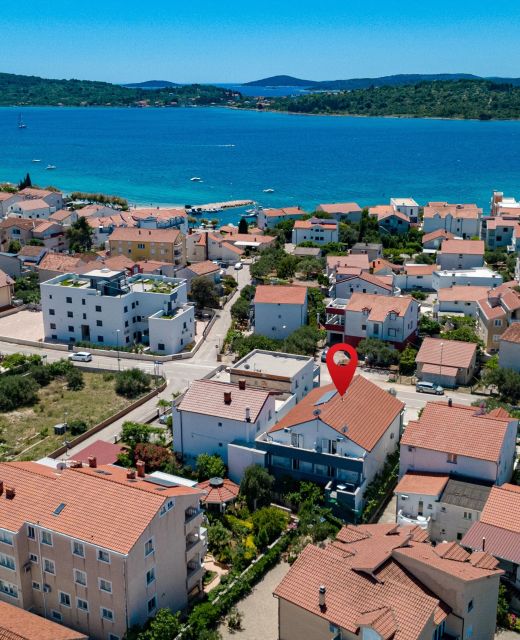Apartments With Parking Space Srima - Vodice, Vodice - 23744 Srima - Vodice
