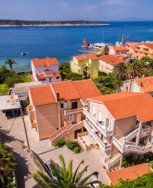 Apartments By The Sea Banjol, Rab - 24825 Banjol