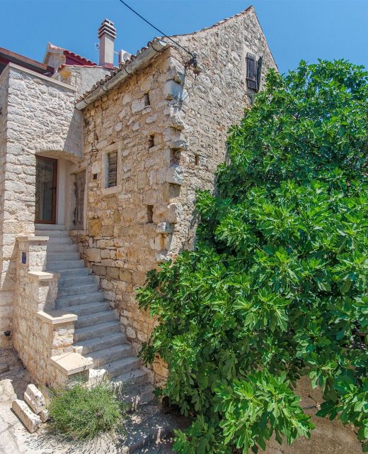 House Stone house island Prvić Prvic Sepurine