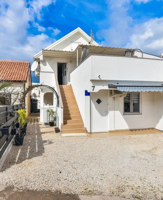 Apartment Matanovic Vir