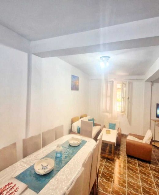 Casa cu obloane rosii Eforie Nord