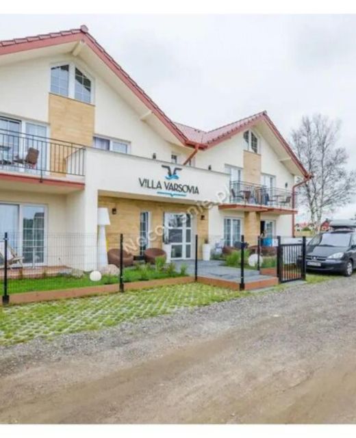 VILLA VARSOVIA ROWY