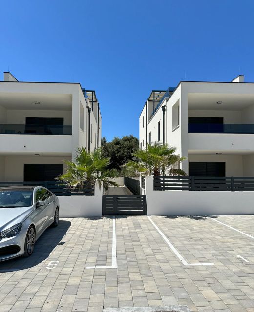 Apartments C Palm Tree Vir