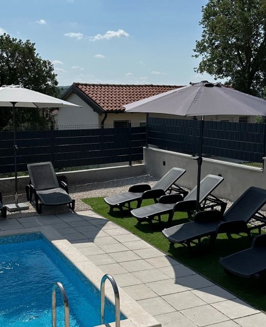 Holiday House With A Swimming Pool Kaštel, Central Istria - Središnja Istra - 23470 Kaštel