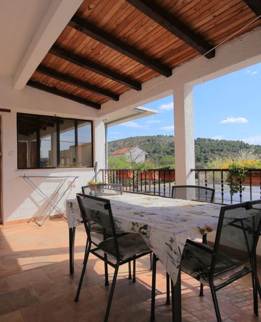 Apartments With Parking Space Vrsine, Trogir - 25327 Vrsine