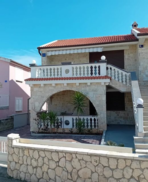 Apartments By The Sea Vir - 25341