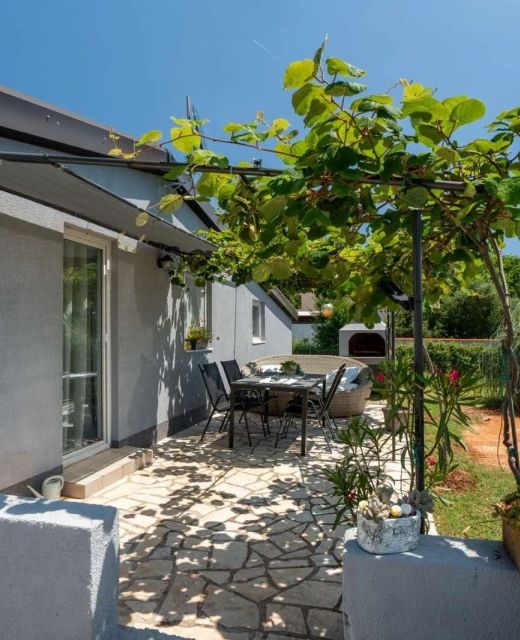 Holiday House With A Parking Space Loborika, Pula - 25342 Loborika