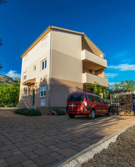 Apartments With Parking Space Starigrad, Paklenica - 25354 Starigrad