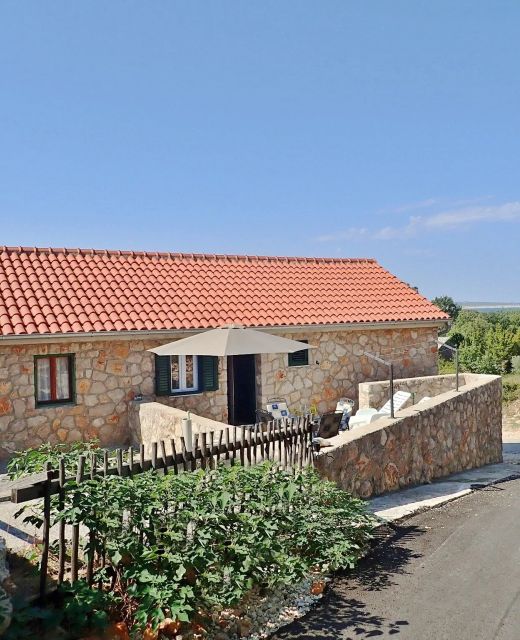 Apartments With Parking Space Seline, Paklenica - 25372 Seline
