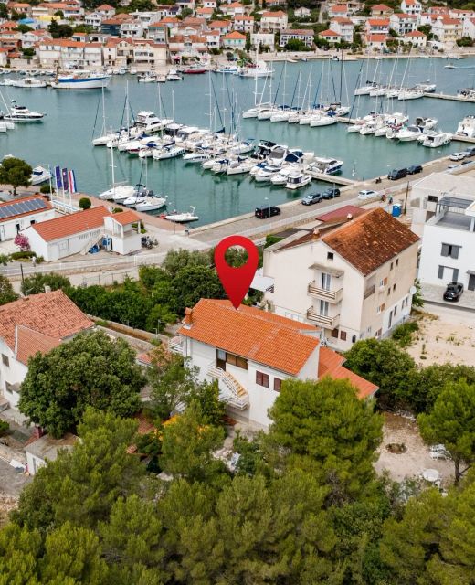Apartments By The Sea Jezera, Murter - 25447 Jezera