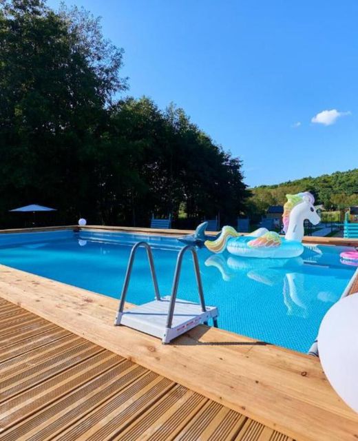 Turkusowa Osada - family resort - domki, basen, balia pod Międzyzdrojami