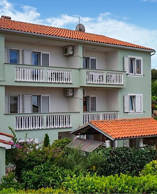 Apartman Pula - CIR812