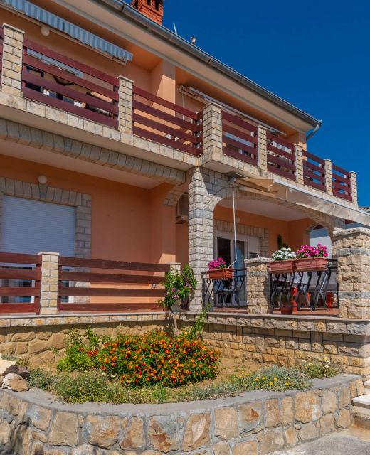 Apartments Andrija Palit
