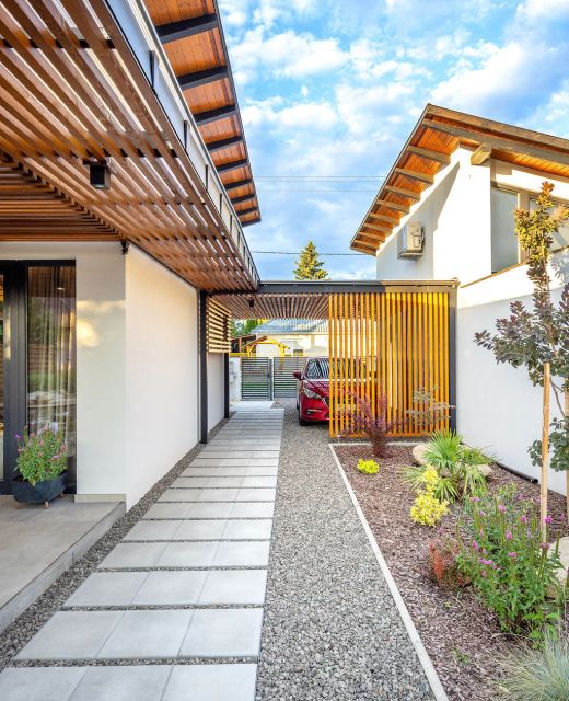 White Lotus Mini Loft House