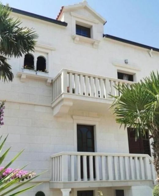 Apartments By The Sea Supetar, Brač - 18307 Supetar