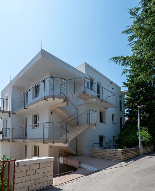 Apartments With Parking Space Novalja, Pag - 24135 Novalja
