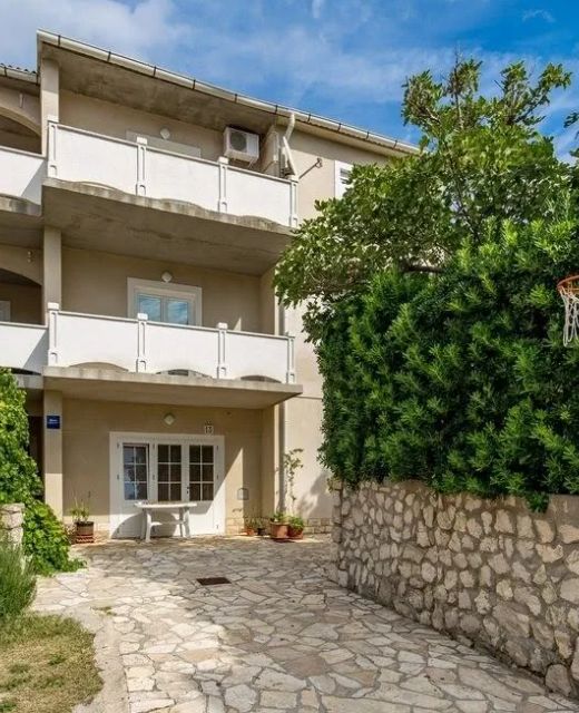 Apartments With Parking Space Pag - 24758