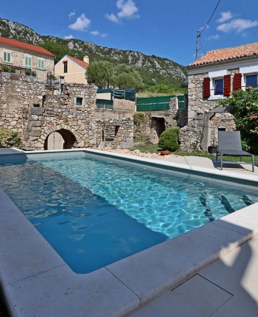 Holiday House With A Swimming Pool Bribir, Novi Vinodolski - 25321 Bribir