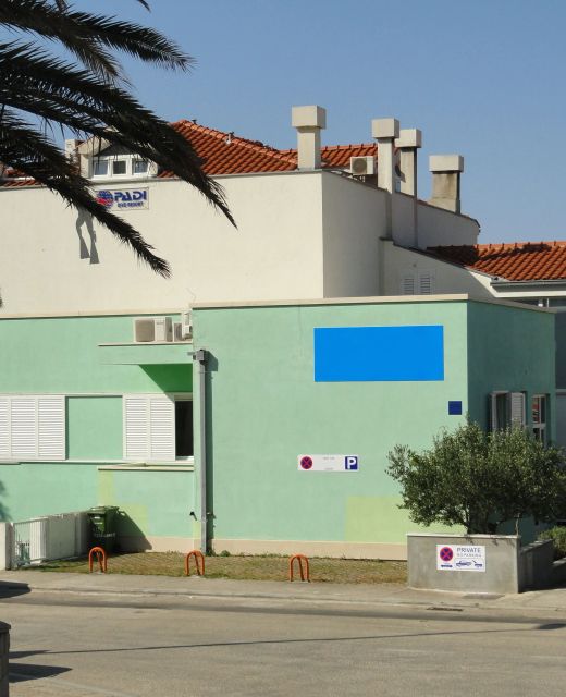 Apartments By The Sea Makarska - 25386