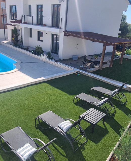 Seaside Apartments With A Swimming Pool Preko, Ugljan - 25492 Preko