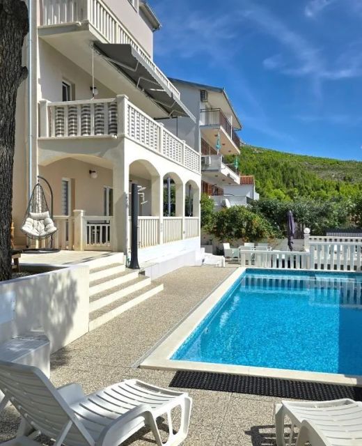 Family-friendly Apartments With Swimming Pool Lokva Rogoznica, Omiš - 25508 Lokva Rogoznica