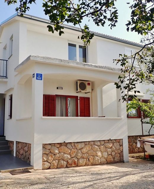 Apartments With Parking Space Starigrad, Paklenica - 25526 Starigrad