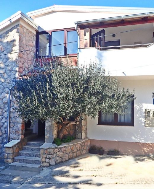 Apartments With Parking Space Starigrad, Paklenica - 25527 Starigrad