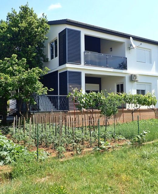 Apartments With Parking Space Seline, Paklenica - 25535 Seline