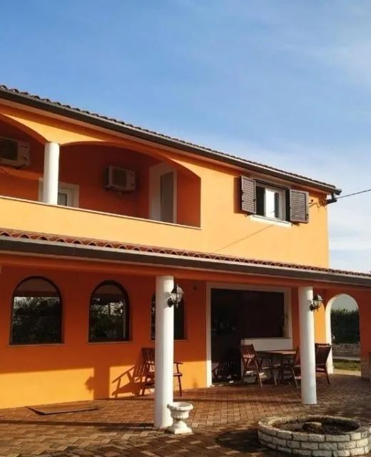 Apartments With Parking Space Kaštel, Central Istria - Središnja Istra - 25684 Kaštel
