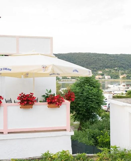 Apartments With Parking Space Supetarska Draga - Donja, Rab - 25686 Supetarska Draga - Donja