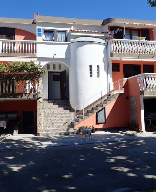 Apartments With Parking Space Starigrad, Paklenica - 25820 Starigrad
