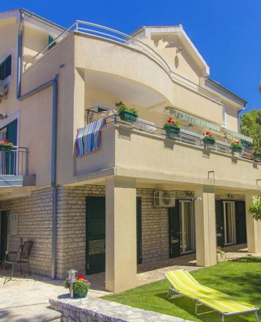 Apartments With Parking Space Brodarica, Šibenik - 25980 Brodarica