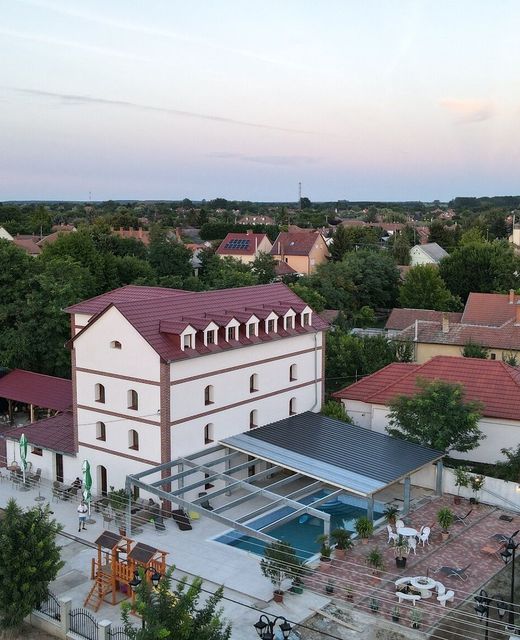 Villa Oliver Abádszalók