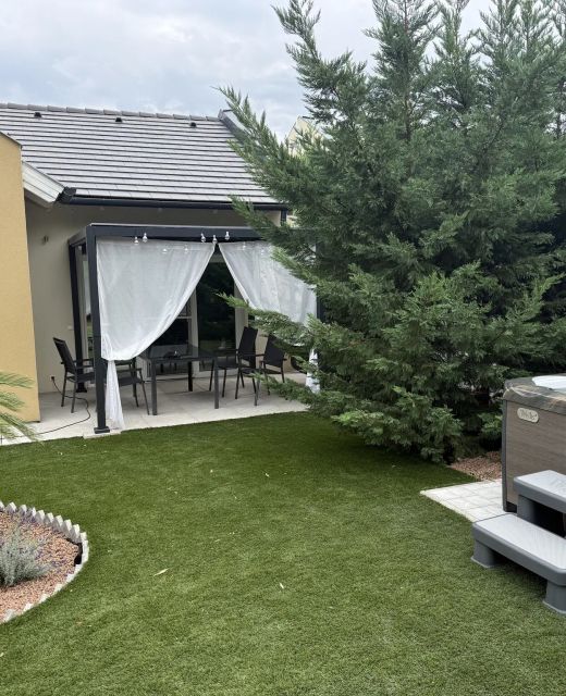 Fehér Lótusz Apartmanház Balatonföldvár