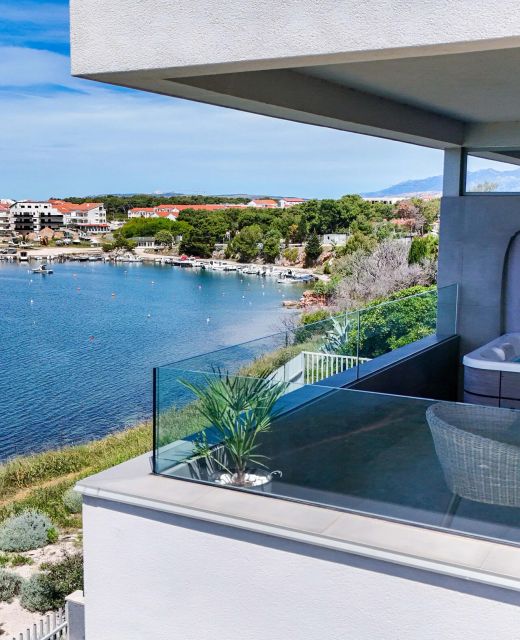 Apartment Luxury Beachfront Jacuzzi Suite with Sea View Povljana