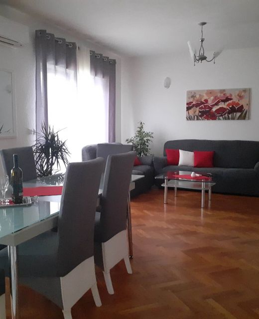 Apartments With Parking Space Kaštel Lukšić, Kaštela - 25989 Kaštel Lukšić