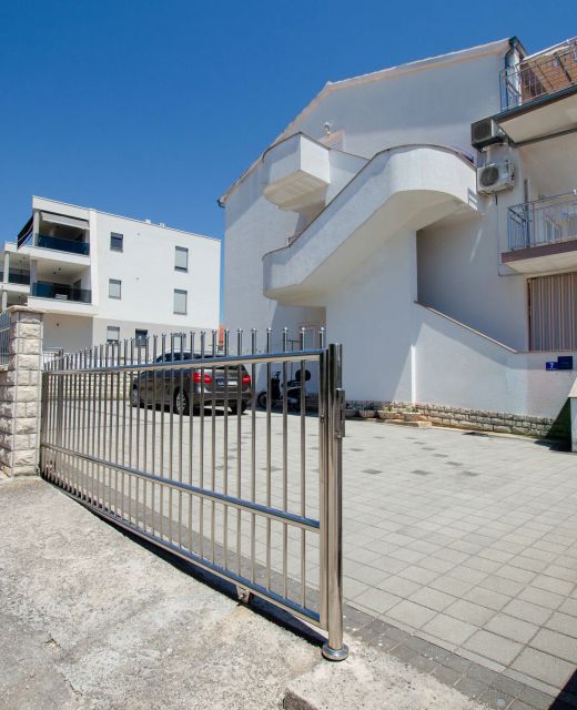 Apartments Dananic Vodice