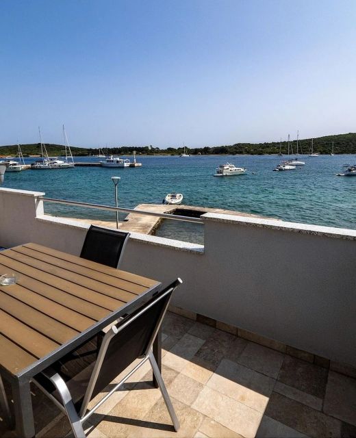 Apartments By The Sea Ilovik, Lošinj - 25973 Ilovik