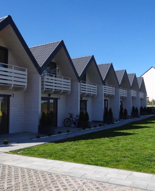 WHITE HOUSES Rewal