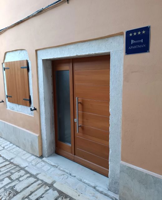 Apartments With Parking Space Rovinj - 25425