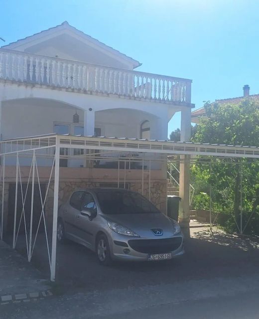 Apartments With Parking Space Jezera, Murter - 27434 Jezera