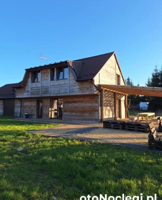 Domki nad rzeką Obrocz