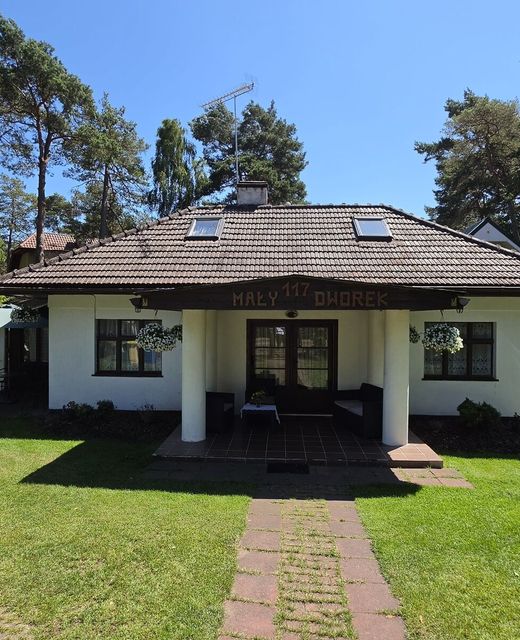 Dom Gościnny MAŁY DWOREK
