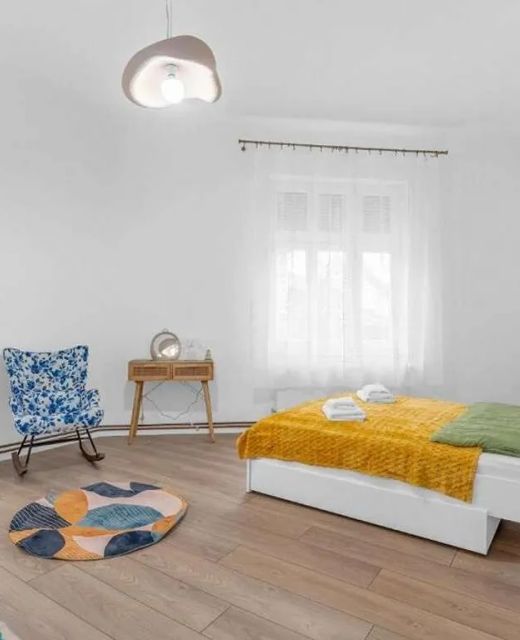 Color Studio - Public Parking Oradea