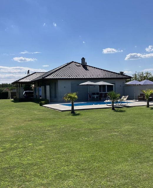 Villa Haraszt Koroncó