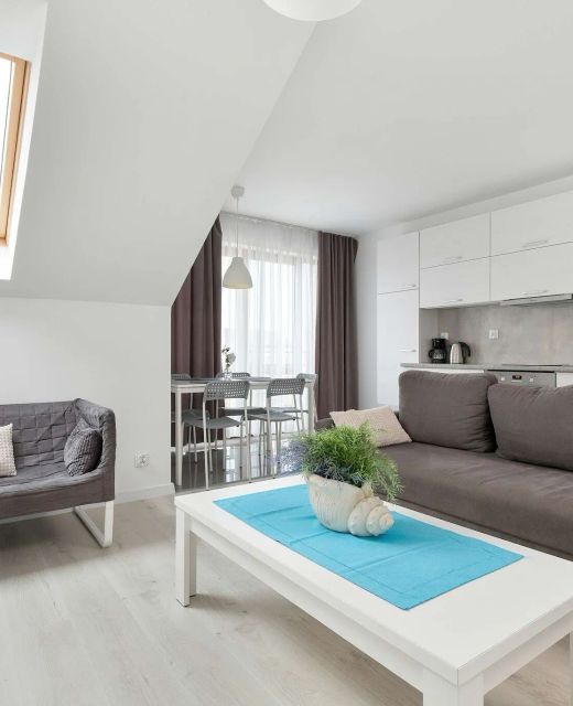 Miła 7 | Przestronny Apartament | 2 Sypialnie