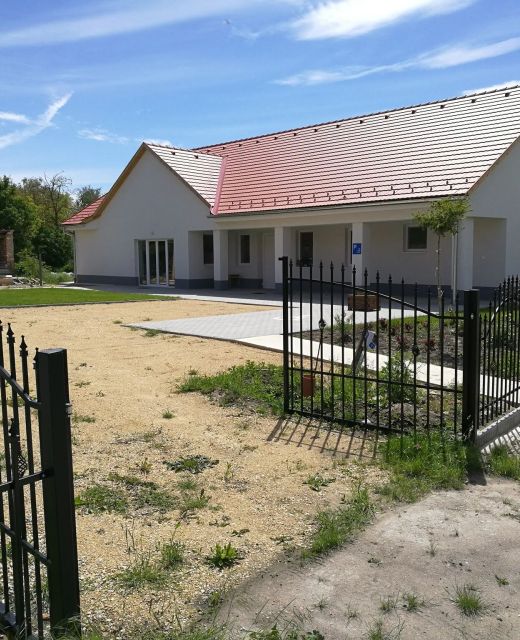 Labdarózsa Vendégház Nagypirit